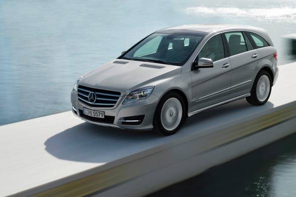 A Behind-the-Scenes Look at the Mercedes-Benz Super Bowl Ad