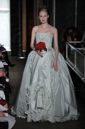 Dubai’s First Bridal Trunk Show: Carolina Herrera at Frost Dubai