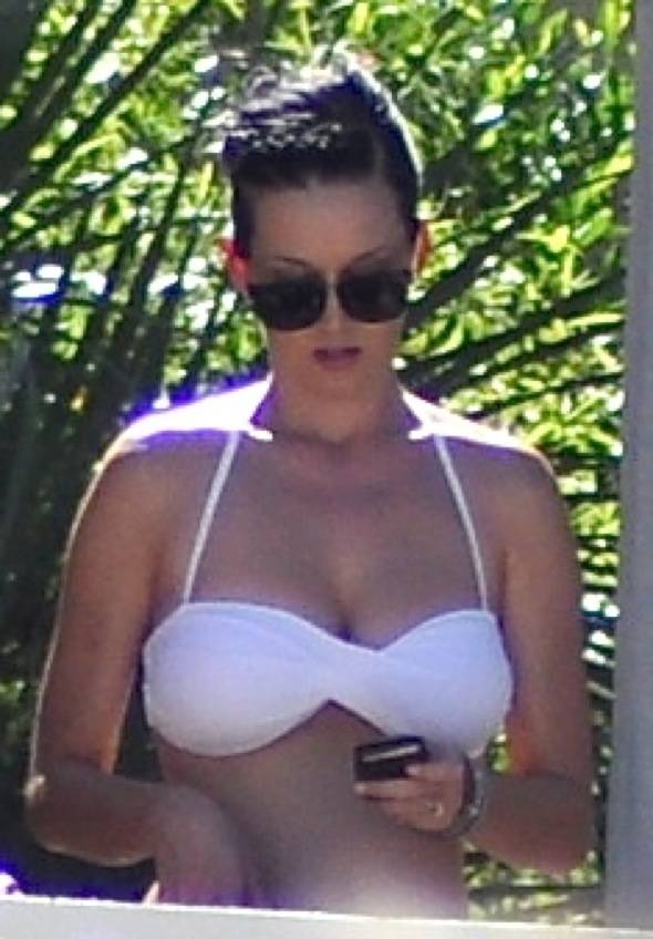 Haute Event: Katy Perry Celebrates Her Bachelorette Party with Rihanna at Hard Rock Hotel