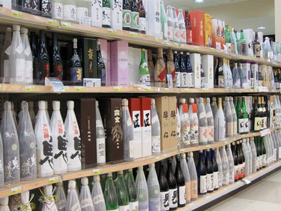 Japanese Elixir: The Top 5 Sake Joints in Chicago