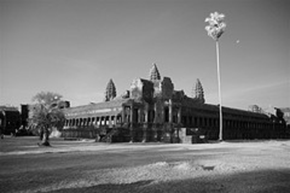 Sundaram Tangore Gallery in Beverly Hills Presents “Elegy: Reflections on Angkor” by John McDermott