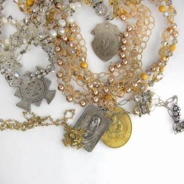 Haute Fashion: Handcrafted Jewelry Line Bella Rose Debuts at Northpark’s SWAG
