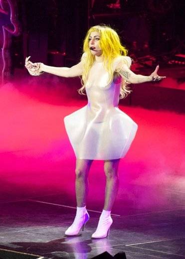 Lady Gaga’s Dallas Appearance: The Surprise at the Round-Up and the American Airlines Center Show