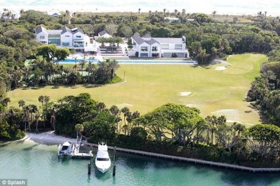Celebrity Living: Tiger Woods’ New $60 Million Florida Mansion and Custom Golf Training Course