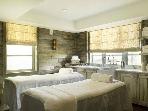 Make Mom feel like Royalty on Mother’s Day at the Soho Beach House