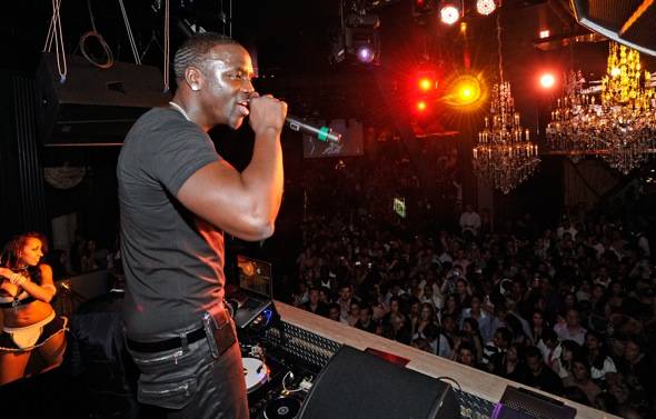 Haute Event: Akon Performs at Chateau