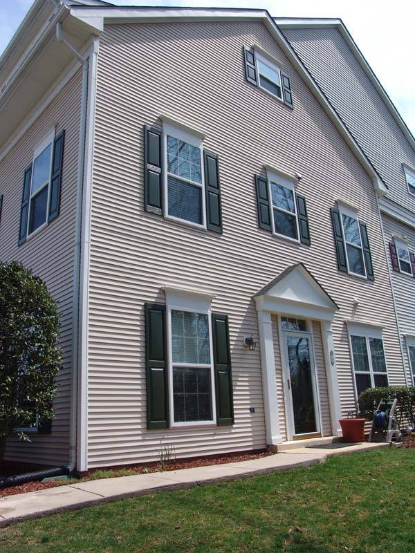 Carol Snyder Presents $0.2 Million Severna Park Townhouse