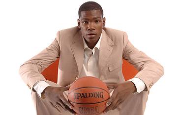 Celebrity Living: NBA Star Kevin Durant Headed to Miami