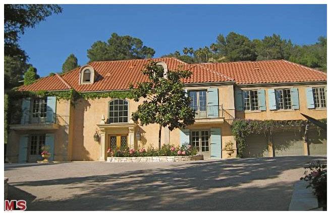 Celebrity Living: Heidi Klum and Seal Put Beverly Hills Estate on the Market for $6.9M