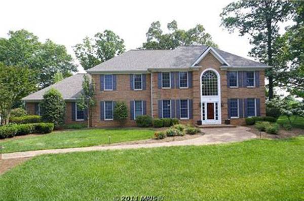 Carol Snyder Presents $0.9 Million Severna Park Residential