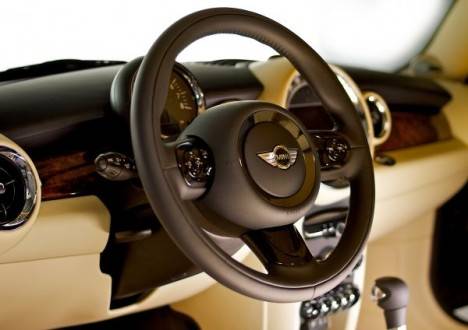 Hautos: The Special Edition MINI Designed by Rolls-Royce