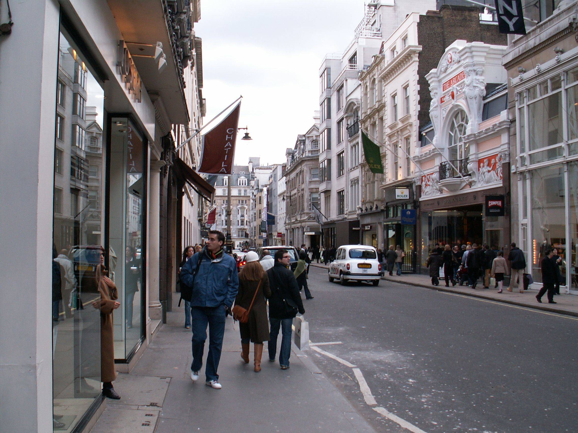 London’s Bond St and Paris’ Avenue Montaigne are the Top Streets in Europe for Luxury Brands