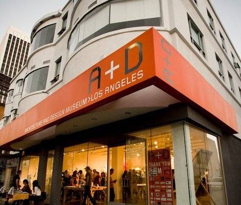 Architecture + Design Museum 10th Anniversary Fundraiser “Celebrate 2011: Wearable” With Wolfgang Puck and Trina Turk