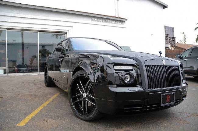 Haute Auto: Symbolic Motors Debuts Carbon Fiber Wrapped Rolls-Royce Phantom