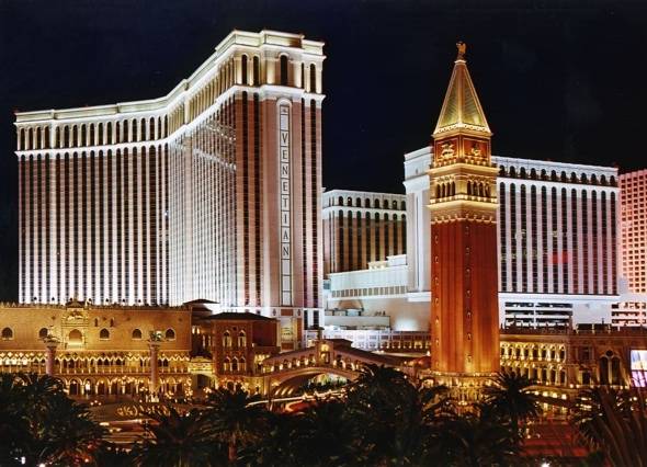 Go on a Scavenger Hunt with the Palazzo and Venetian to Celebrate Their AAA Five Diamond Awards