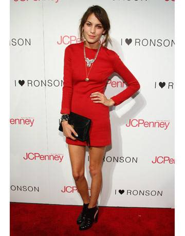 British Style Muse Alexa Chung to Star in Fashion Reality Show