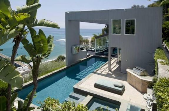 Matthew Perry’s Malibu House on the Market