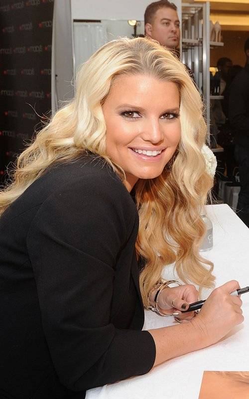 Jessica Simpson Celebrates Launch of Ready-To-Wear Collection at Macys Union Square