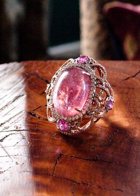Daniella Kronfle Celebrates the U.S Debut of “JEWELRLY INTERNATIONAL III” Exhibition “The Art Behind the Jewels”