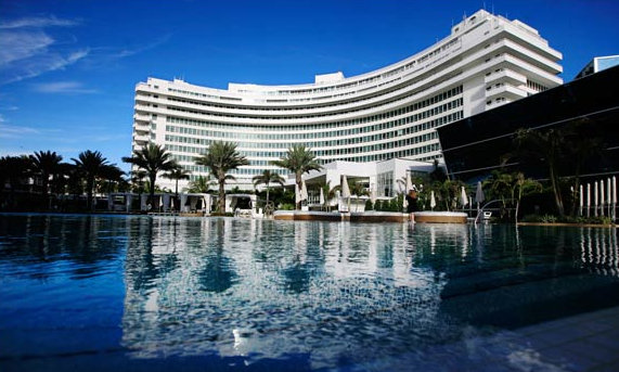 THANKSGIVING DINNER AT FONTAINEBLEAU MIAMI BEACH