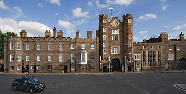 Queen Approves Plans to Rent St James’s Palace During Olympics