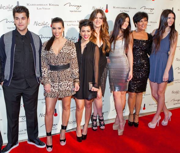 12_15_11_kardashian_khaos_KABIK-312
