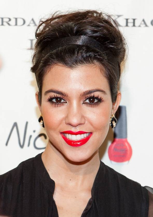 12_15_11_kardashian_khaos_KABIK-381