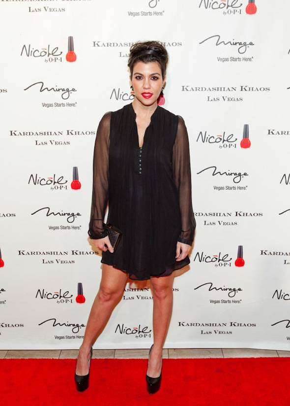 12_15_11_kardashian_khaos_KABIK-386