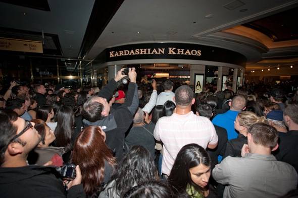 12_15_11_kardashian_khaos_KABIK-457