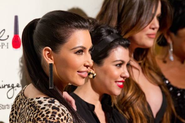 12_15_11_kardashian_khaos_KABIK-622