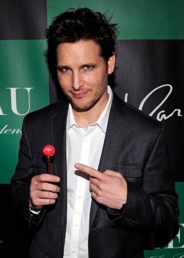 Haute Event: ‘Twilight’ Star Peter Facinelli Hosts at Chateau