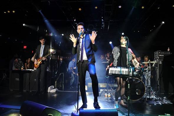 Haute Event: Jessica Alba and Haylie Duff Head to 1OAK for the Cobra Starship Performance