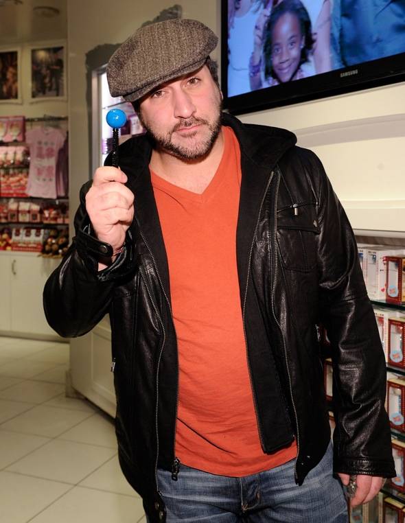 Haute Event: Zachary Levi and Joey Fatone Dine at Sugar Factory