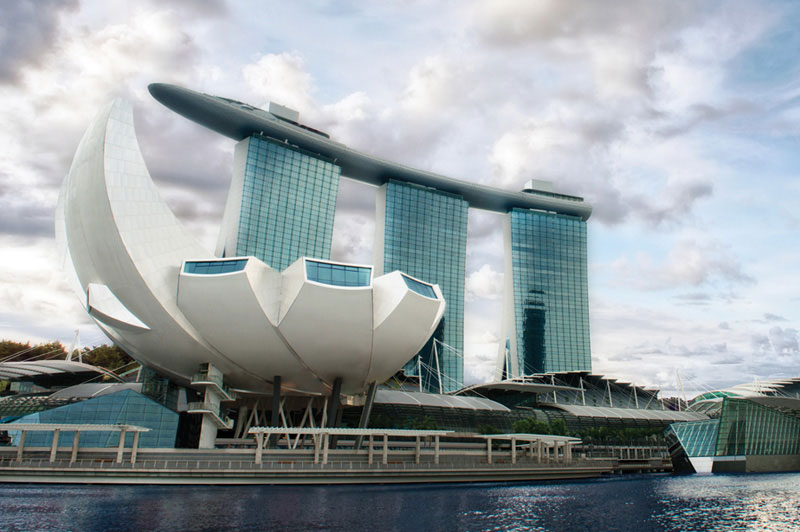Marina Bay Sands: Sands Super Offer Just in Time for Airshow, V-Day and Chingay Parade