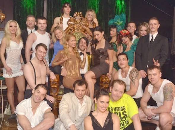 Haute Event: Brian Urlacher, the Stars of “Spartacus: Vengeance” Visit “Absinthe”