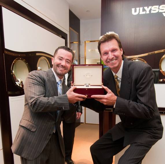 Haute 100 Miami Update: Bobby Yampolsky Plays Host to Grand Re-Opening of Cutler Altier, The Chairman Smartphone Named Best of the Best