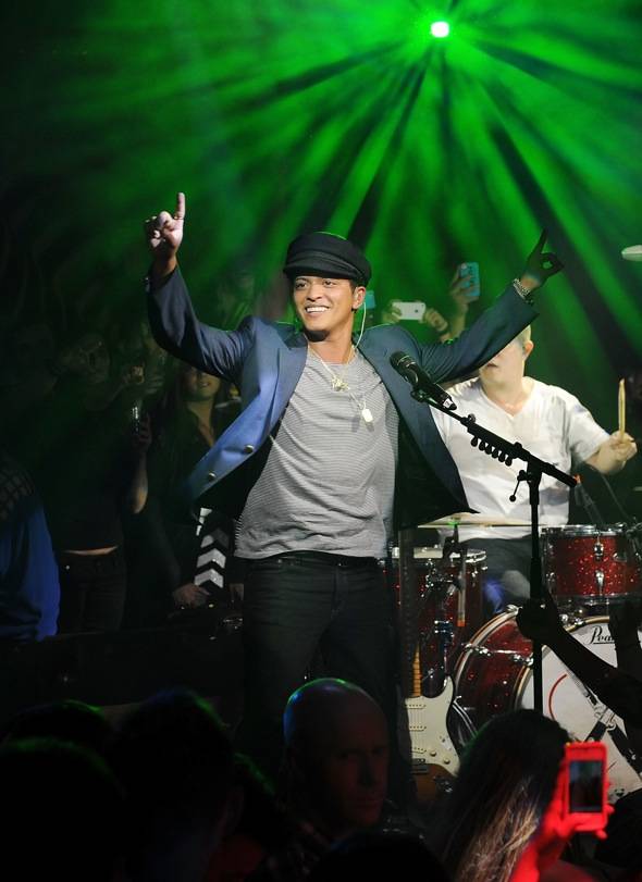 Haute Event: Bruno Mars Performs at 1 OAK