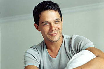 Haute 100 Miami Update: Alejandro Sanz Births Great Revolutions in Music and Life