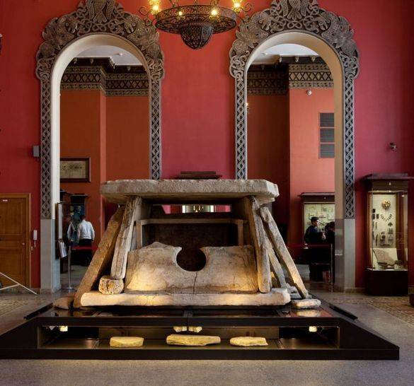 Rare Ancient Crypt Now On Display At Bronze Age Exhibit At State Historical Museum