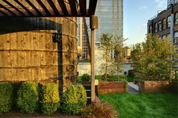 Anderson Cooper Selling Mod NY Pad