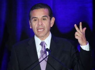 Haute 100 Los Angeles Update: LA Mayor Antonio Villaraigosa Wants Increase in Anti-Gang Funds
