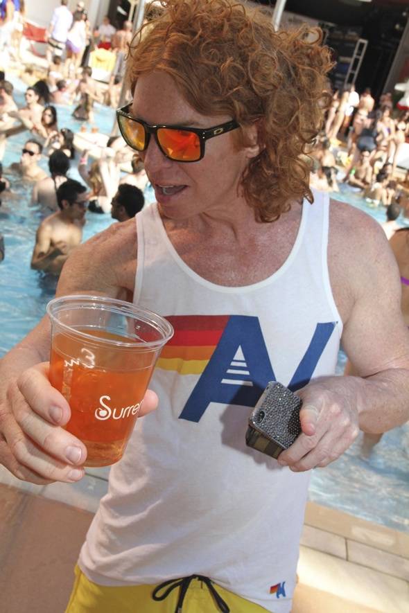 Haute Event: Carrot Top Takes in the Sun at Encore Beach Club