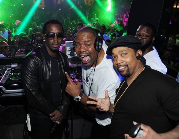 145446188DT045_P_Diddy_Host