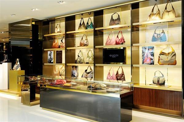 The JAckie Display Celebrates an Iconoc Gucci Line