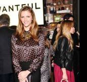 Brooklyn Decker Shows Off New Brunette Do at Wantful: The Art of Giving Bash