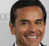 Haute 100 LA Update: Antonio Villaraigosa is the First LA Mayor to Travel to South America Since the 1980s