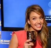 Jessica Alba Toasts the Golden Globes’ 70th Anniversary with 2004 Vintage Brut Moët & Chandon