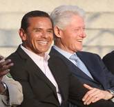 Bill Clinton, Ryan Seacrest + Stevie Wonder Celebrate LA