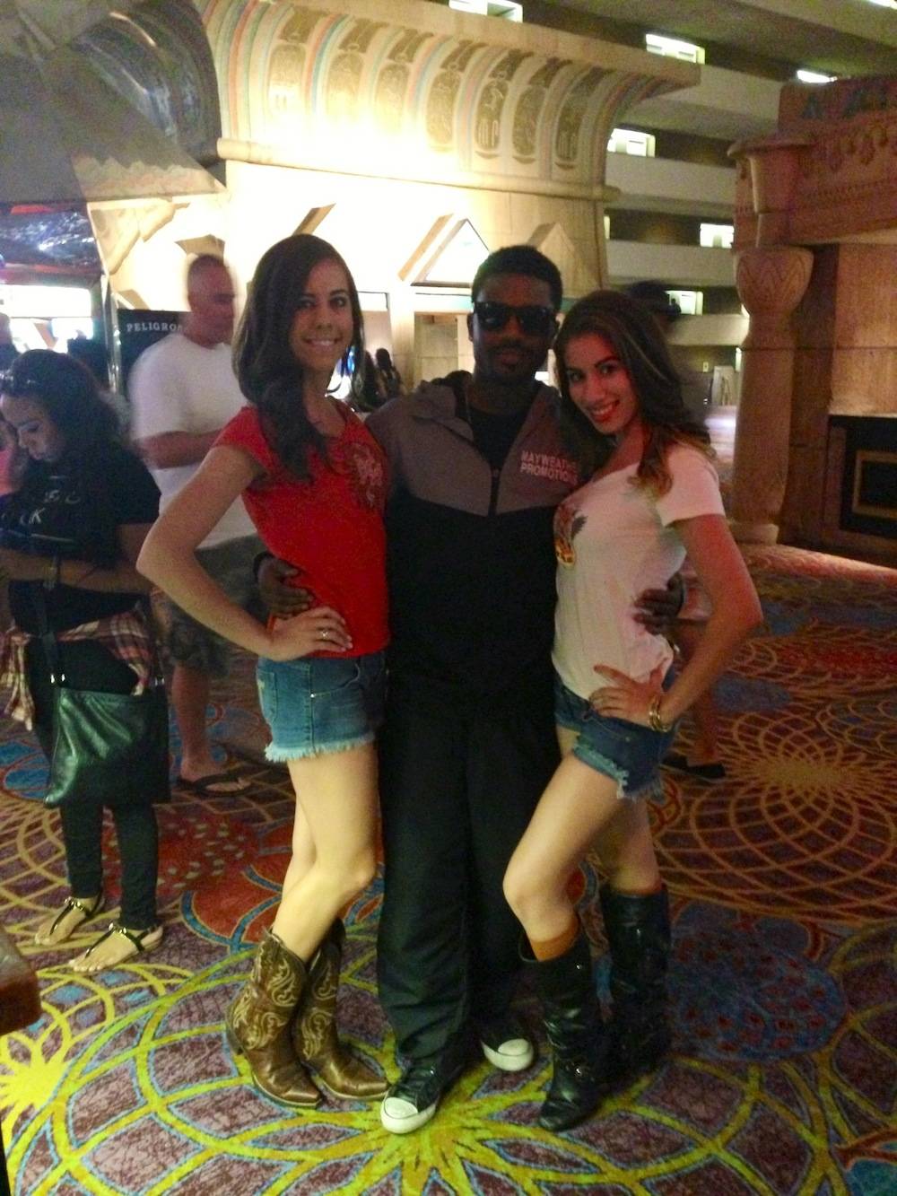 Ray J with T&T girls. Photo: Steven Sloter
