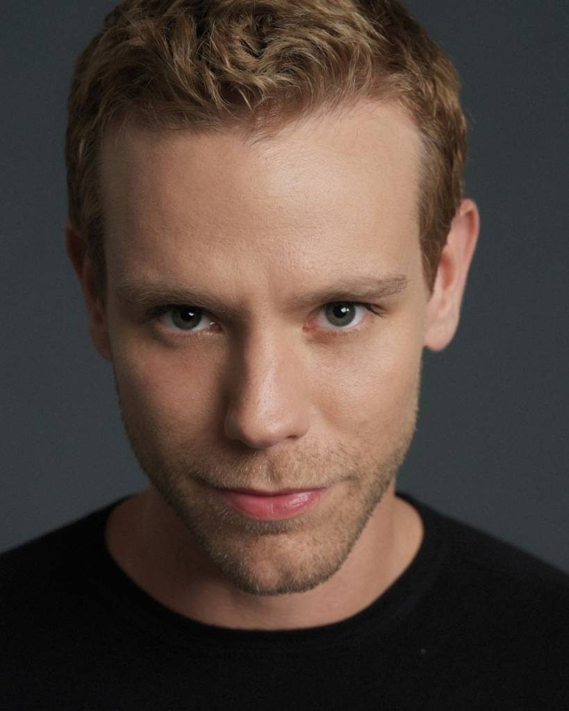 Adam Pascal color